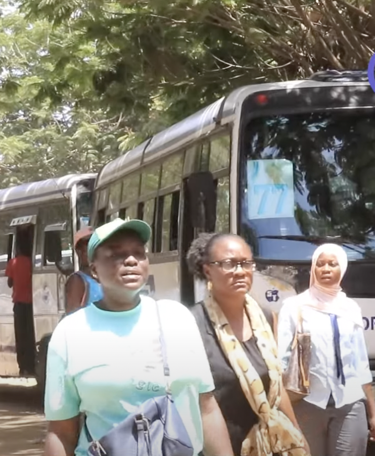 Le harcèlement sexuel des femmes dans les transports en commun - Mousso