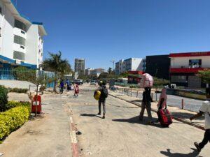Les étudiantes contraintes de quitter l’UCAD la peur au ventre - Mousso