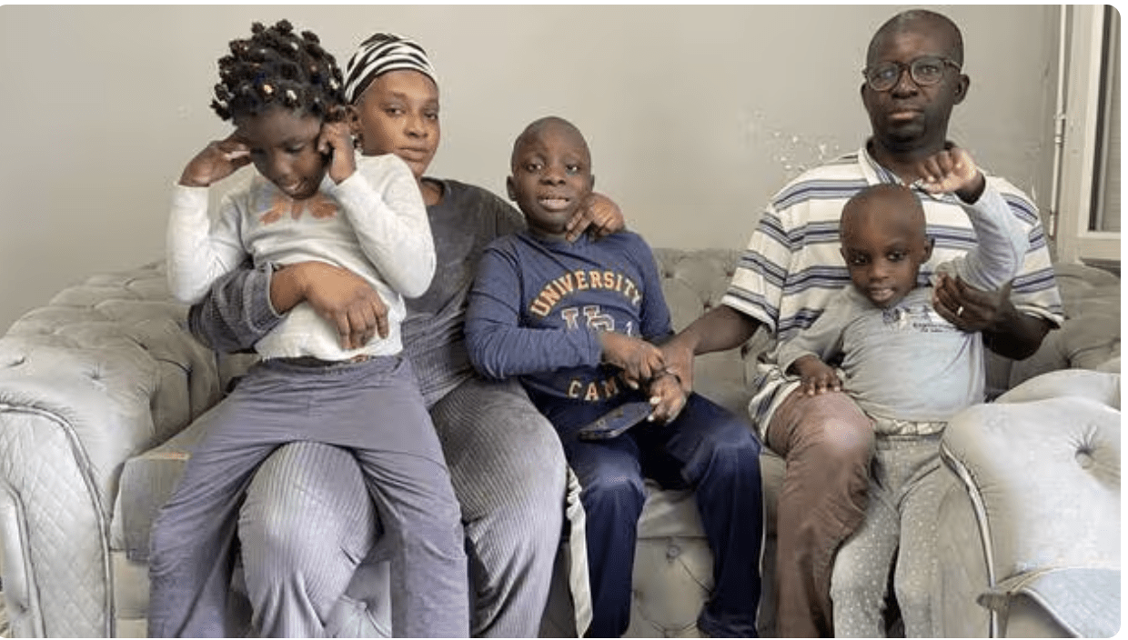 Des parents d'enfants autistes croulent sous les coûts financiers et humains - Mousso