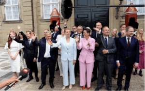 Danemark : la Première ministre dévoile son gouvernement, composé d'une majorité de femmes - Mousso