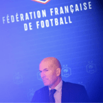 Zidane laisse les femmes sur la touche - Mousso