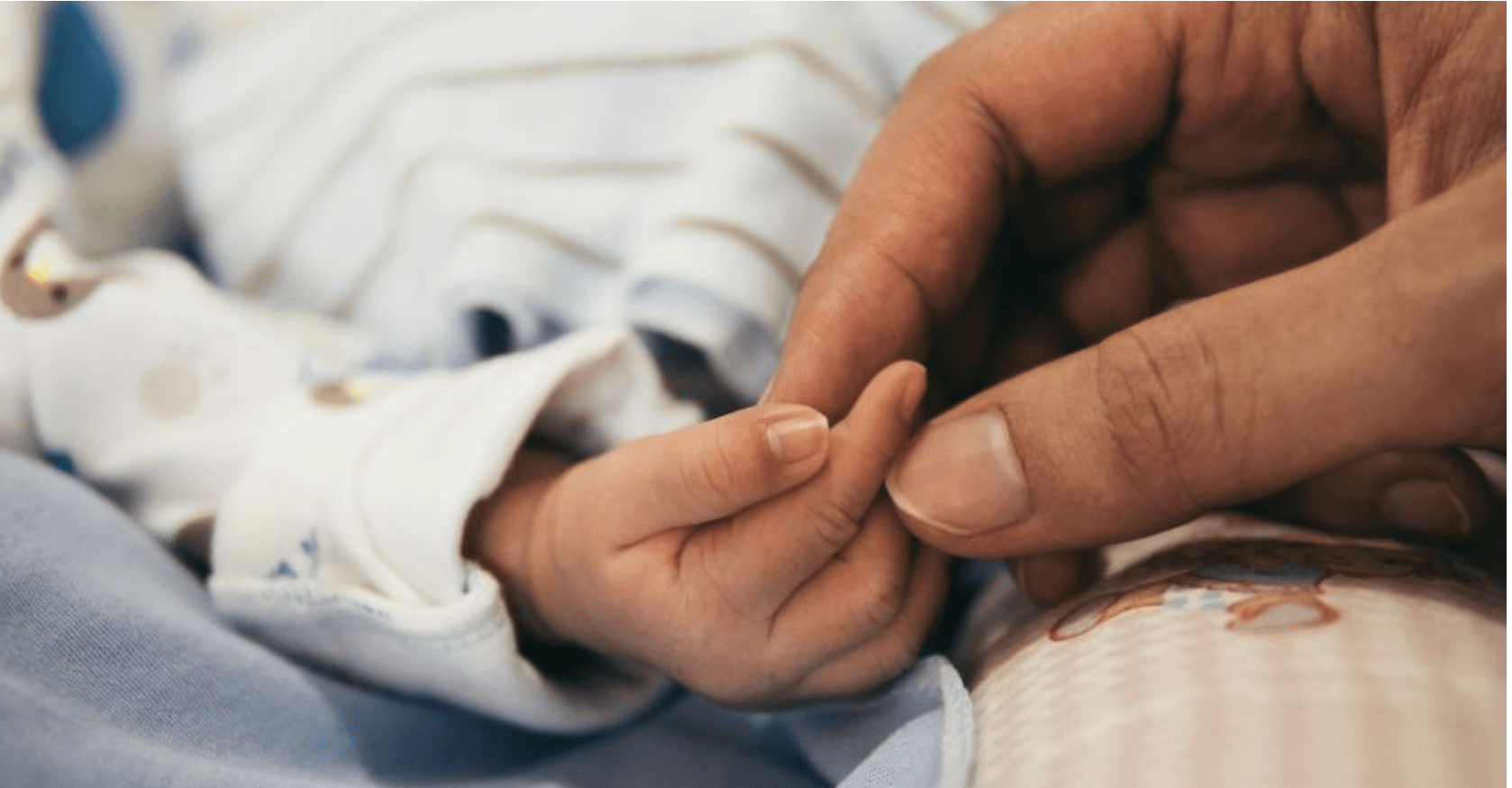 Une femme de 54 ans met au monde un enfant issu d’un embryon congelé depuis 22 ans - Mousso